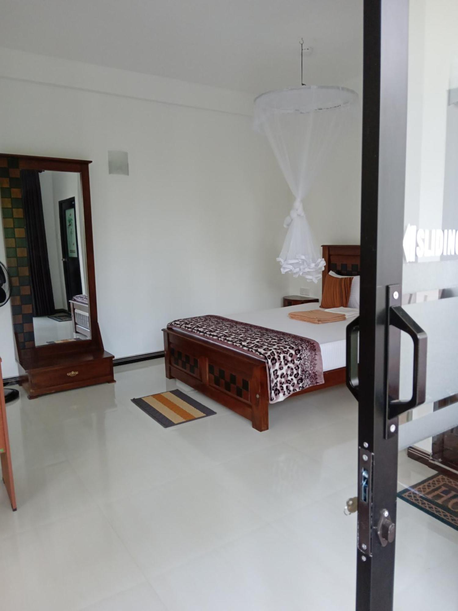 Misty Heaven Bed & Breakfast Ella Rom bilde